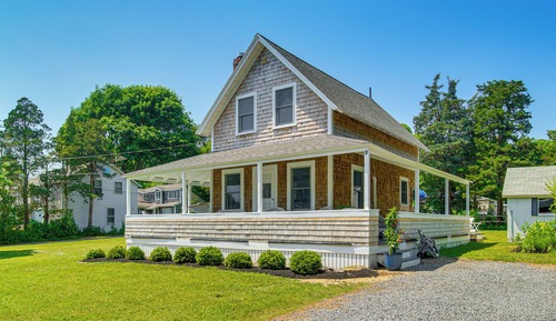 House (2 Bedrooms)