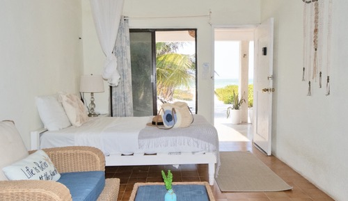 Exclusive House, 2 Bedrooms, Kitchen, Oceanfront