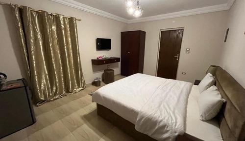 Deluxe Single Room