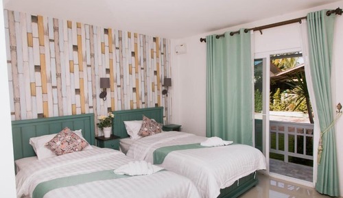 Standard Twin Room