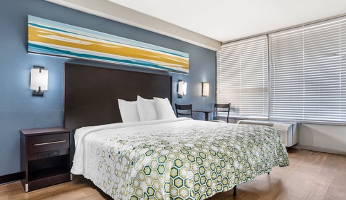 Studio, 1 King Bed, Accessible, Non Smoking