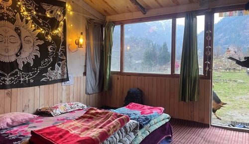 Family Room, Mountain View