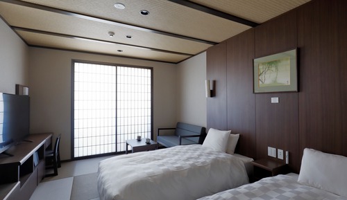 Standard Japanese-style twin room