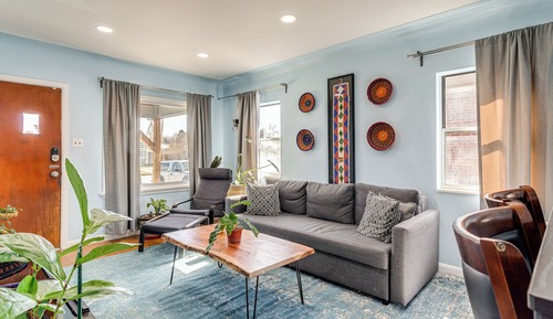 House (2 Bedrooms)