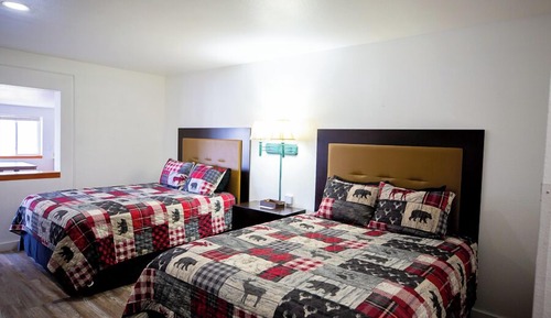 Studio Suite, 2 Queen Beds, Kitchen, River View