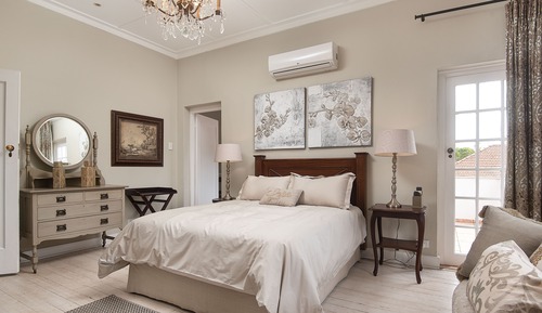 Executive Room, 1 Queen Bed, Non Smoking, Pool View