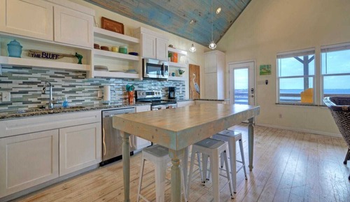 House (2 Bedrooms)