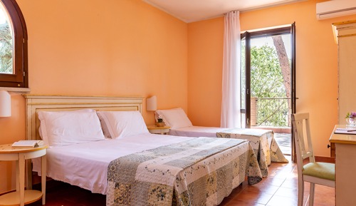 Comfort Triple Room