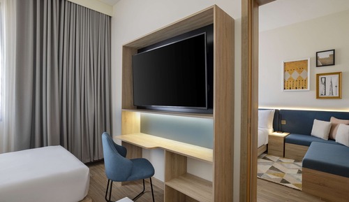 Family Room, 1 King Bed