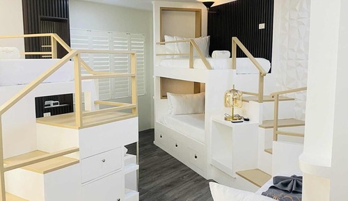 Premium Villa, Multiple Beds