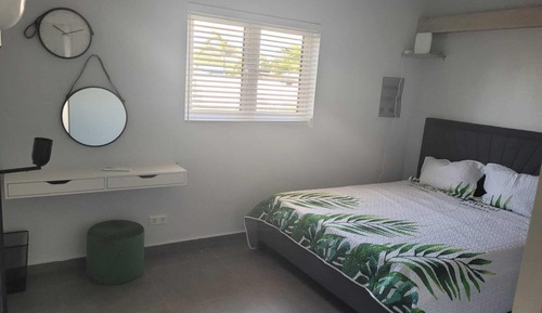 Royal Apartment, 3 Bedrooms, Patio, Sea View