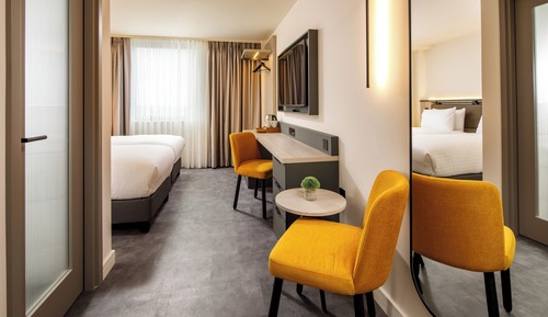 Deluxe Twin Room