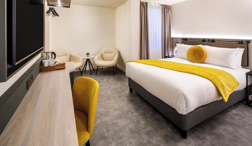 Deluxe King Room
