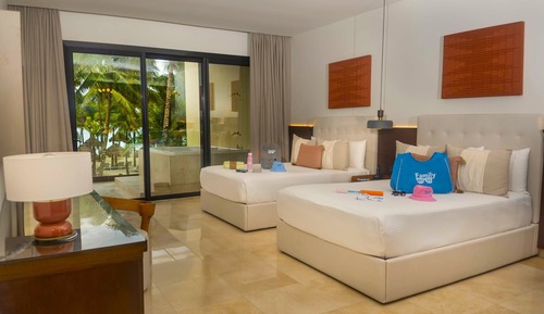 Family Selection Suite Beachside