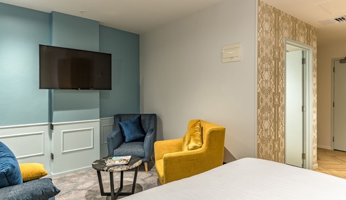 Signature Studio, 1 Queen Bed