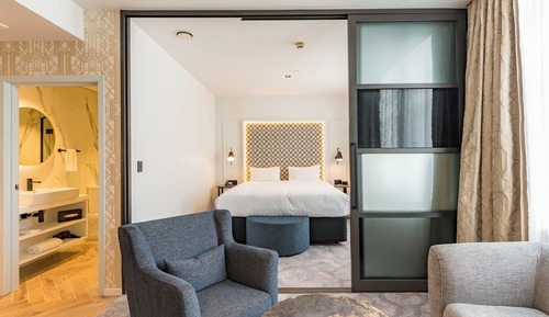 Junior Suite, 1 King Bed