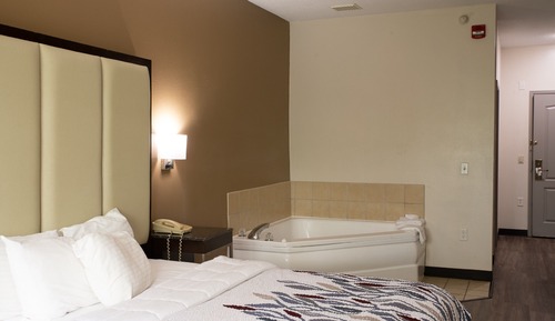 Superior Room, 1 King Bed, Non Smoking, Hot Tub