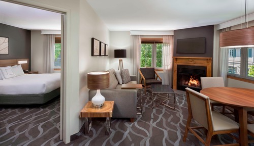 Suite, 2 Bedrooms, Non Smoking, Fireplace