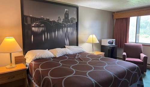 Standard Room, 1 Queen Bed