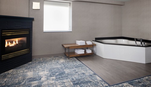 Superior Suite, 1 King Bed, Fireplace