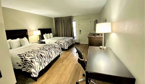 Deluxe Room, 2 Double Beds (Smoke Free)