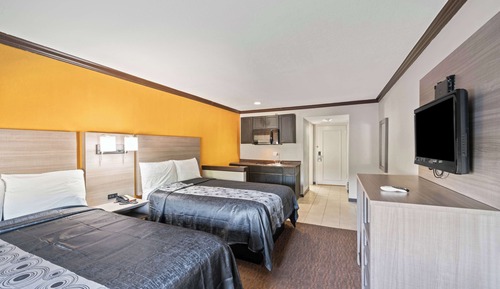 Room, 2 Double Beds, Non Smoking, Kitchenette