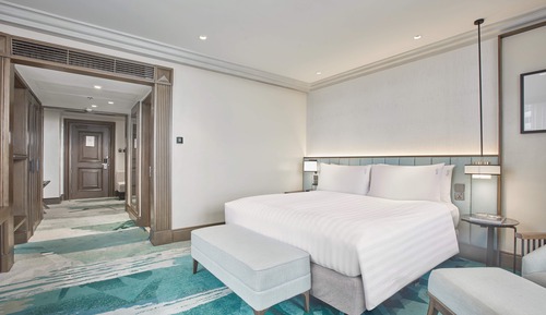 Premium Room, 1 King Bed