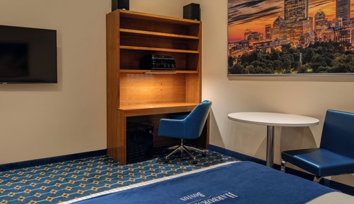 Double Queen Atrium View Room