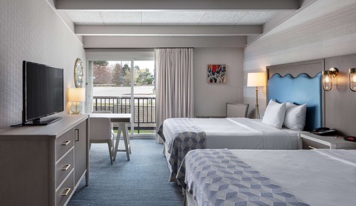 Room, 2 Queen Beds, Non Smoking