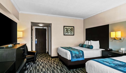 Standard Room, 2 Queen Beds, Non Smoking, Refrigerator (Pet Friendly)