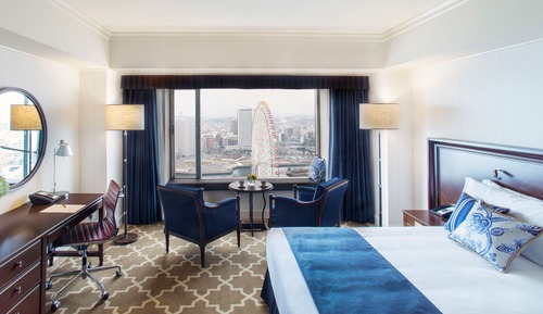 Premium Room, 1 King Bed, Club Lounge Access, City View (High Floor)