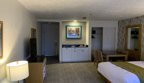 Town Center Studio Without Kitchenette