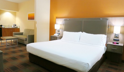 Standard Room, 1 King Bed, Accessible (Mobility)
