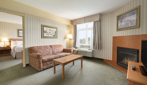 Suite, 1 King Bed