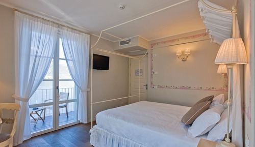Superior Double Room, Balcony (Second Floor, No Lift Villa)