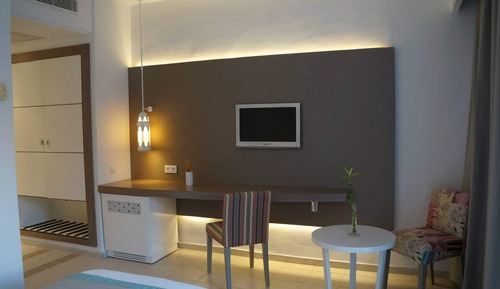 Standard Triple Room, Private Bathroom, Garden View