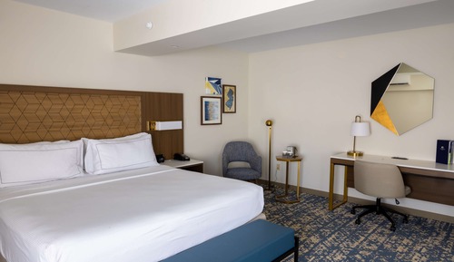 Junior Suite, 1 King Bed