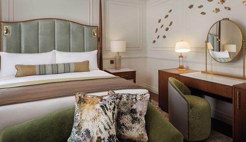 Premier Room, 1 King Bed