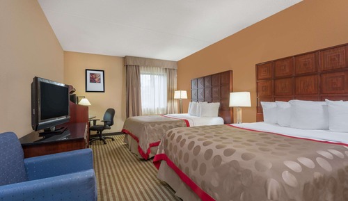 Room, 2 Queen Beds, Accessible, Non Smoking (Mobility, Bathtub w/Grab Bars)