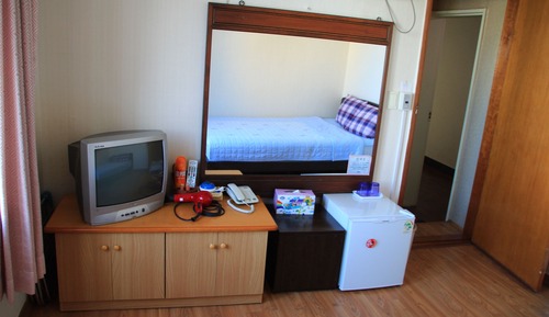 Shared Dormitory, Women only (4 Person Room)