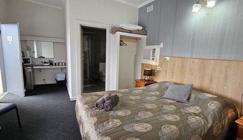 Family Double Room (Interconnected Family Room)