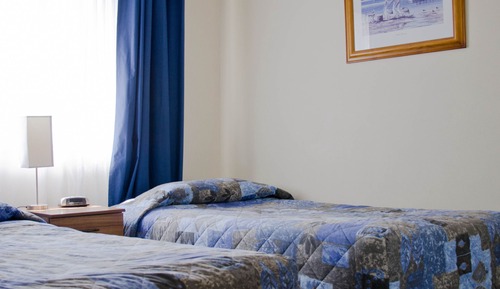 Standard Suite, 2 Bedrooms, Non Smoking, Kitchen (apart(2 queens))