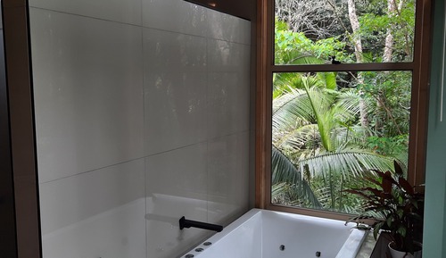 The Retreat: Rainforest Cabin
