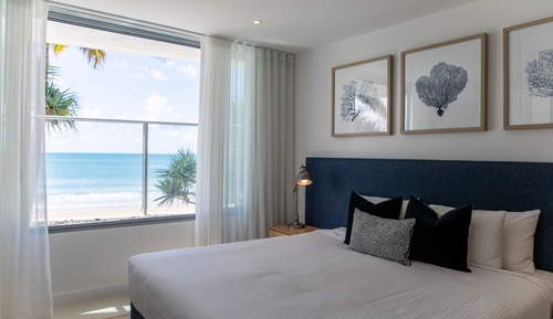 One Bedroom Beachfront Spa