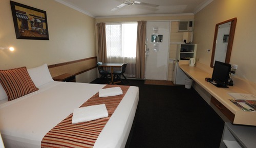 Budget Queen Room
