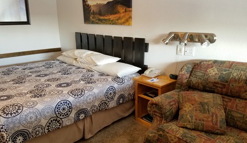 Standard Suite, 1 King Bed