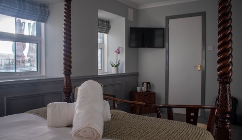 Deluxe Double Room, Partial Sea View