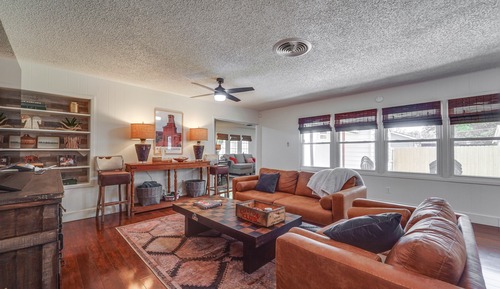 House (3 Bedrooms)