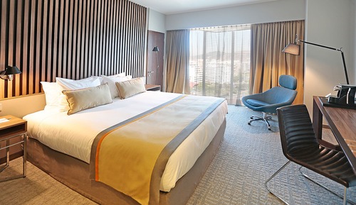 Room, 1 King Bed, Accessible (Roll-In Shower)