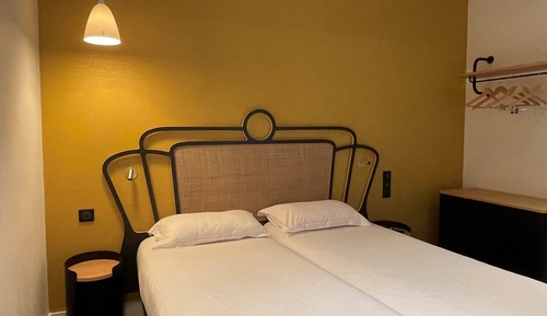 Classic Twin Room